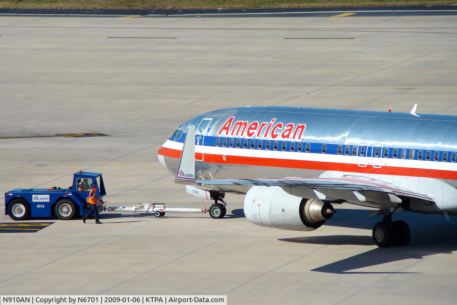 N910AN, 1999 Boeing 737-823 C/N 29512, American