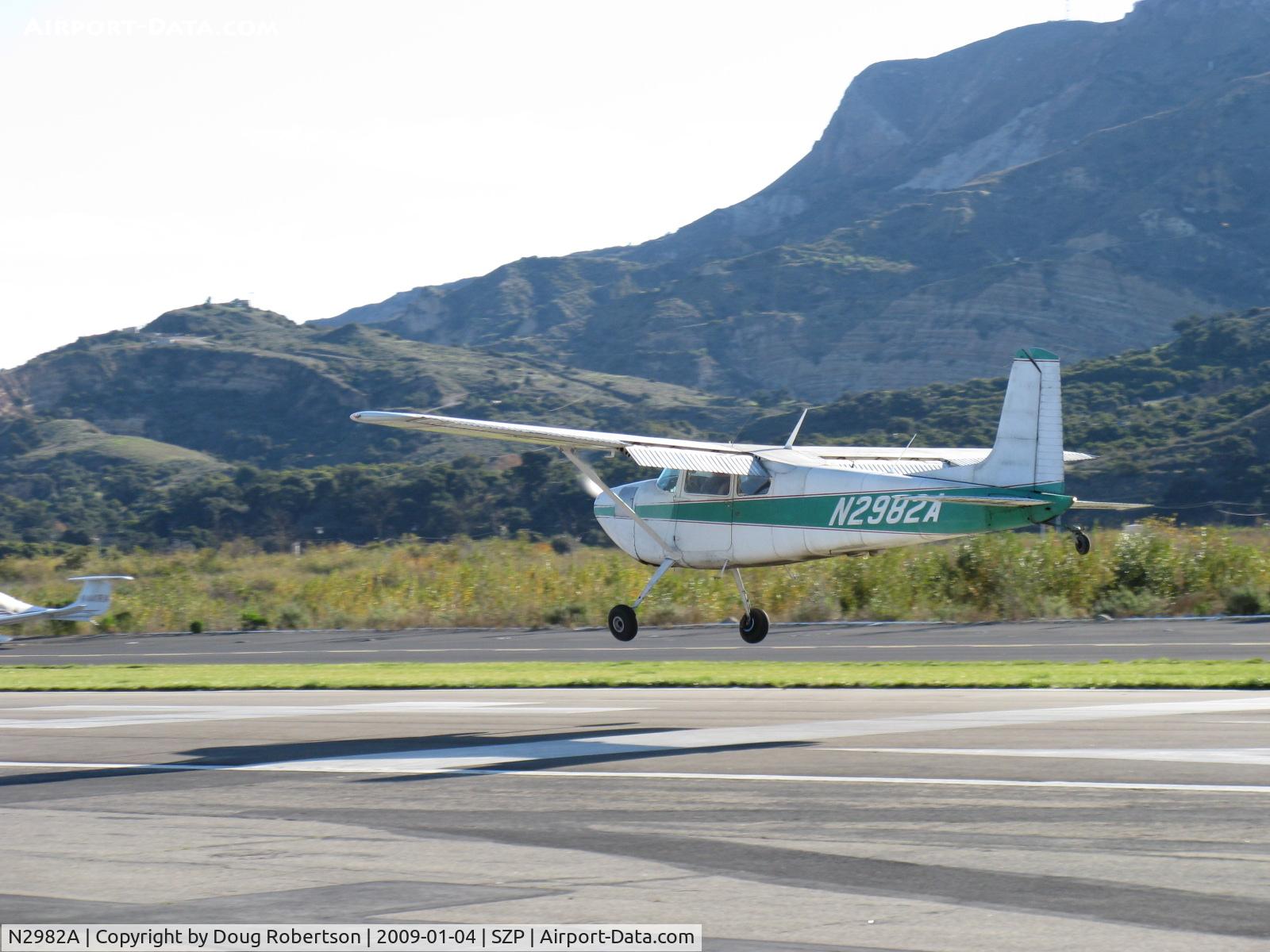 N2982A, 1953 Cessna 180 C/N 30182, 1953 Cessna 180, Continental O-470-A 225 Hp, first year of production, landing Rwy 04
