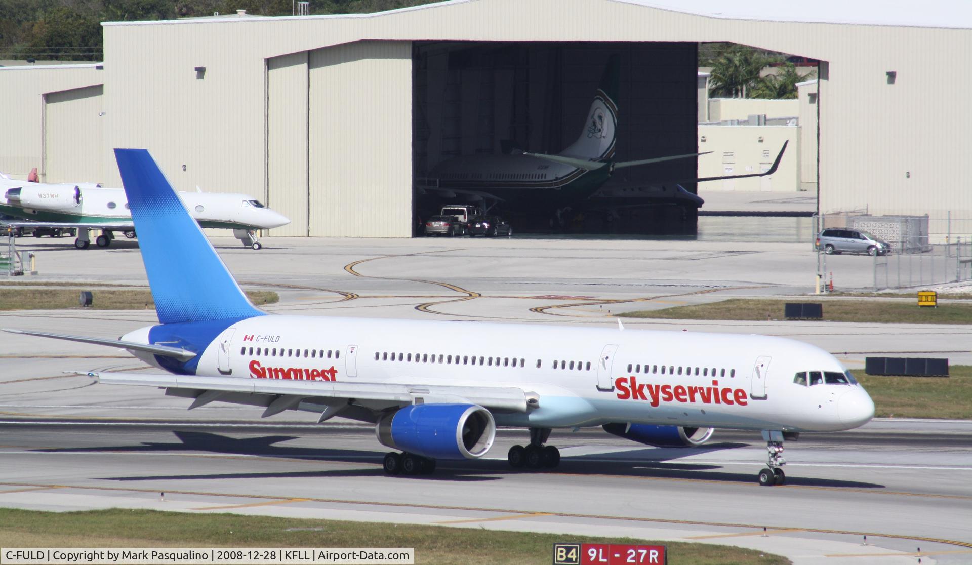 C-FULD, 1997 Boeing 757-25F C/N 28718, Boeing 757-200