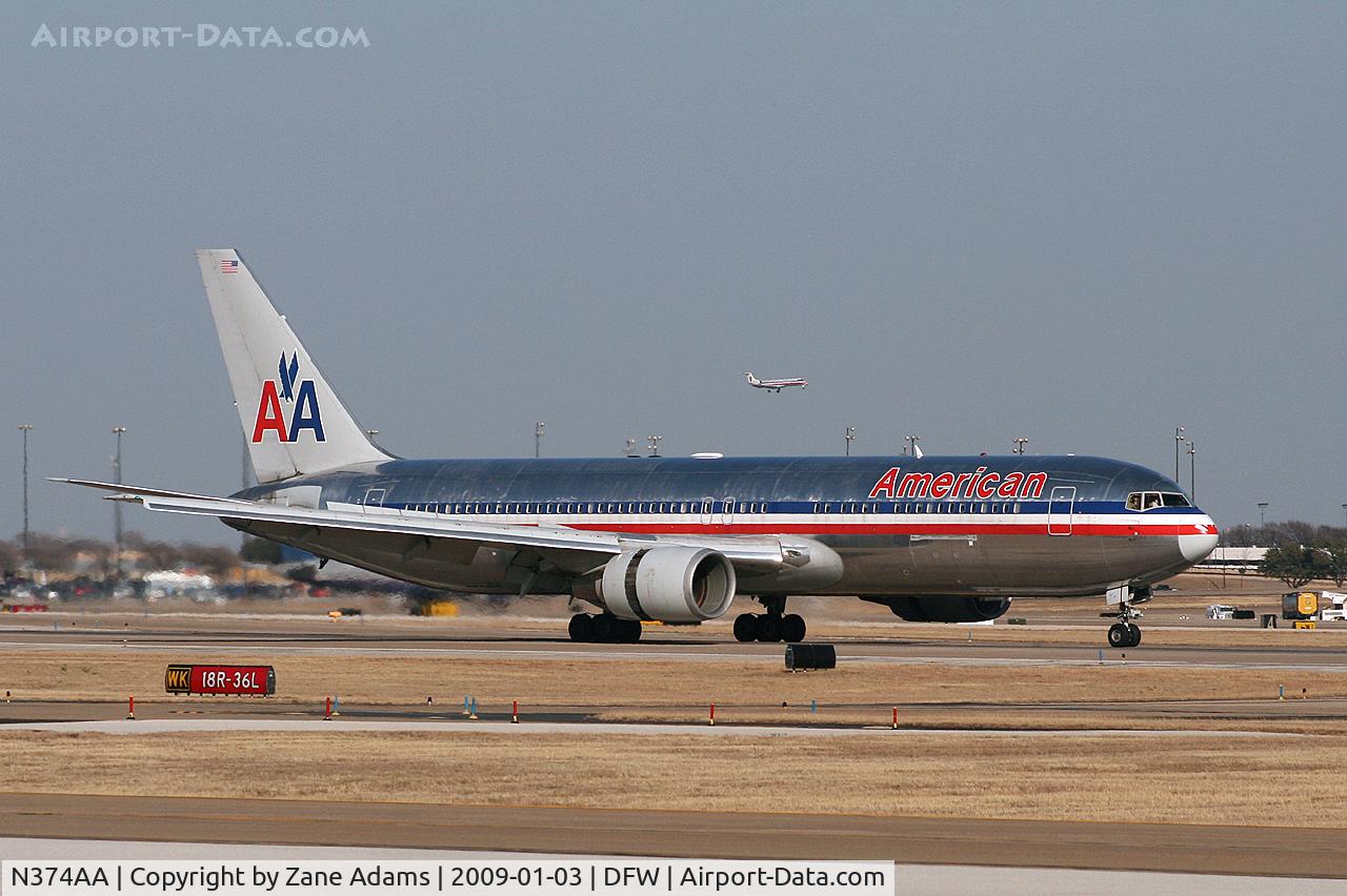 N374AA, 1992 Boeing 767-323 C/N 25201, American Airlines 767 at DFW