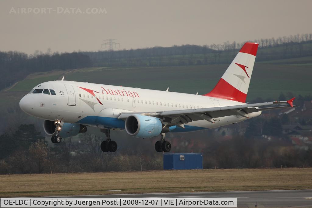 OE-LDC, 2004 Airbus A319-112 C/N 2262, Airbus A319-112