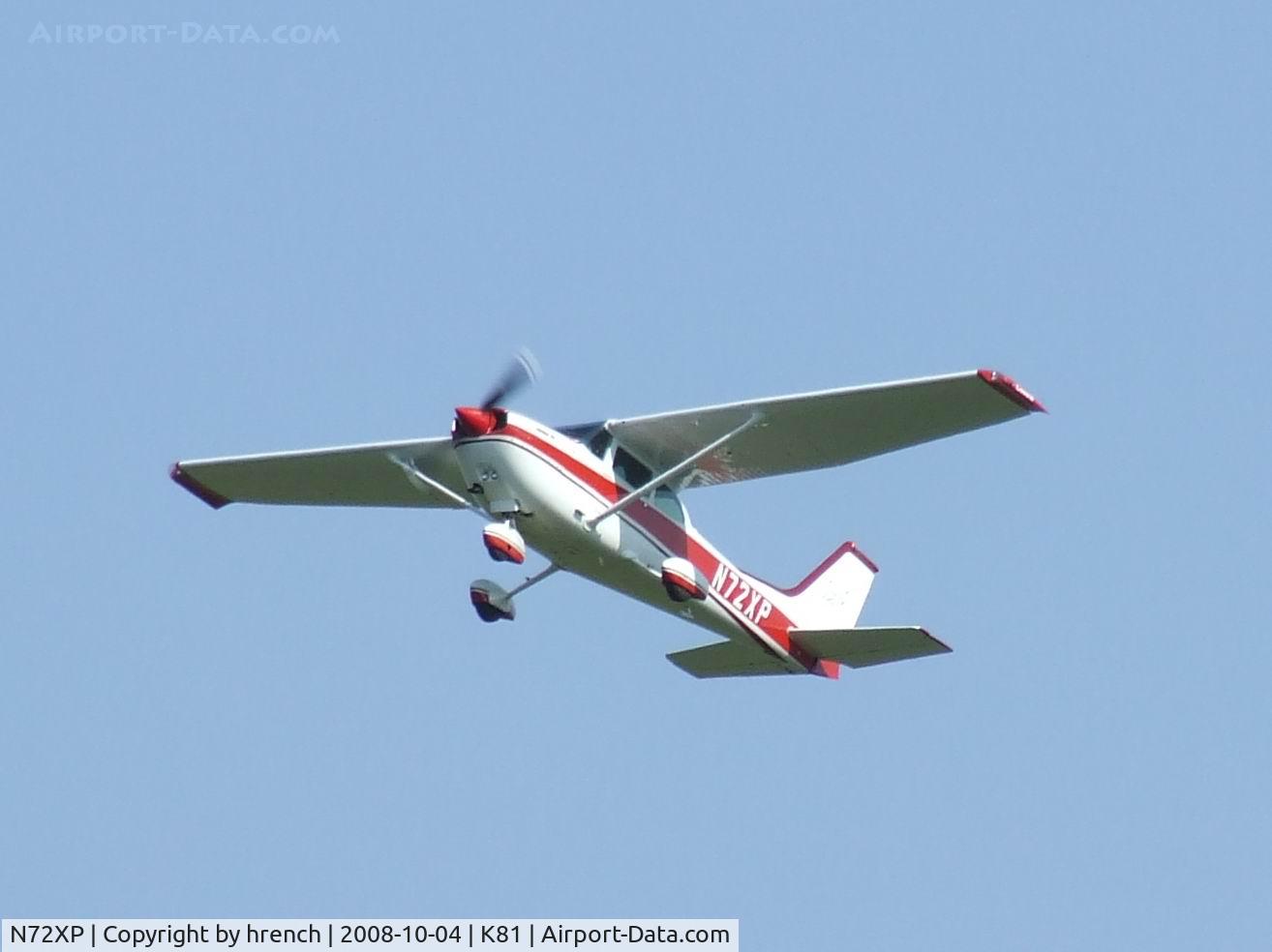 N72XP, 1977 Cessna R172K Hawk XP C/N R1722396, N72XP at Miami Co airport days