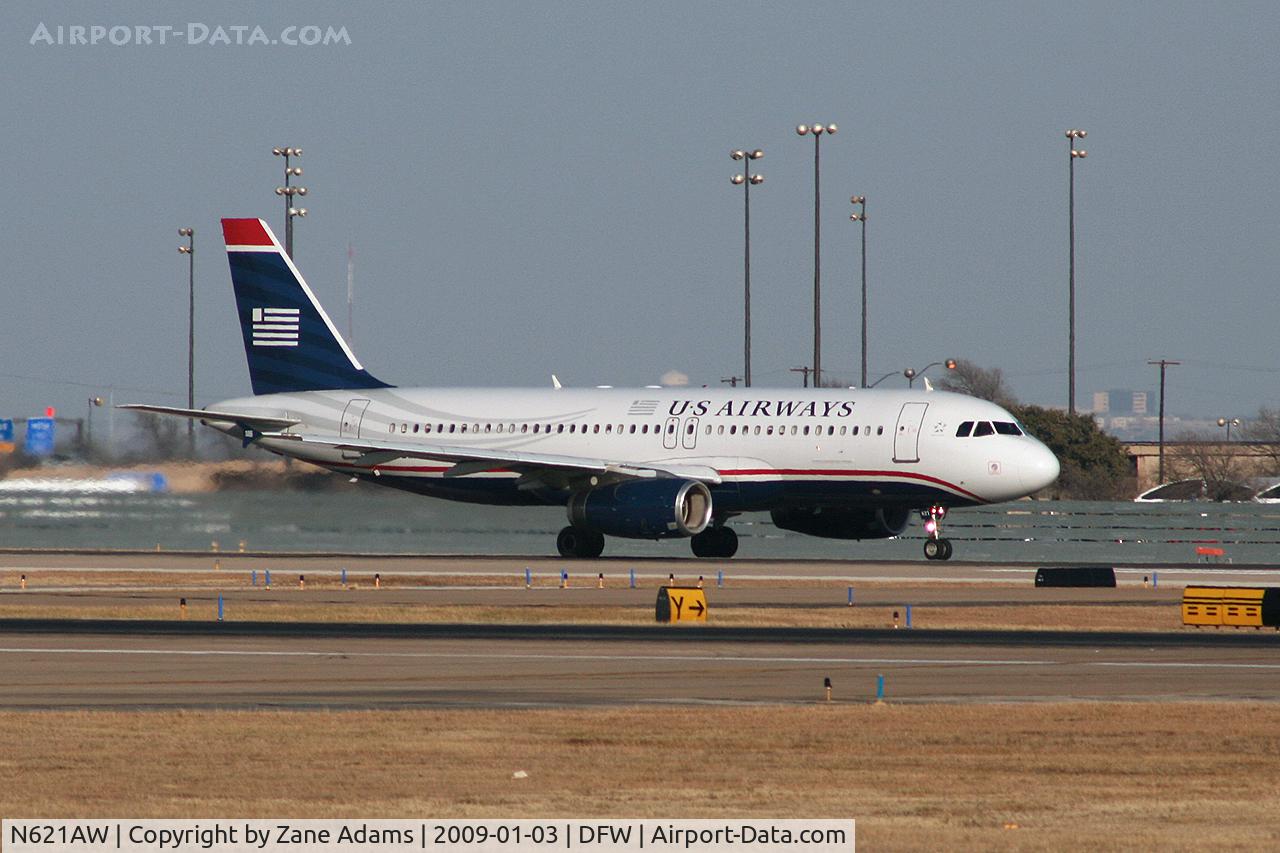 N621AW, 1989 Airbus A320-231 C/N 053, US Airways departing DFW