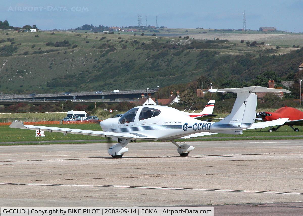G-CCHD, 2003 Diamond DA-40D TDi Diamond Star C/N D4.051, TAXYING TO DEPART