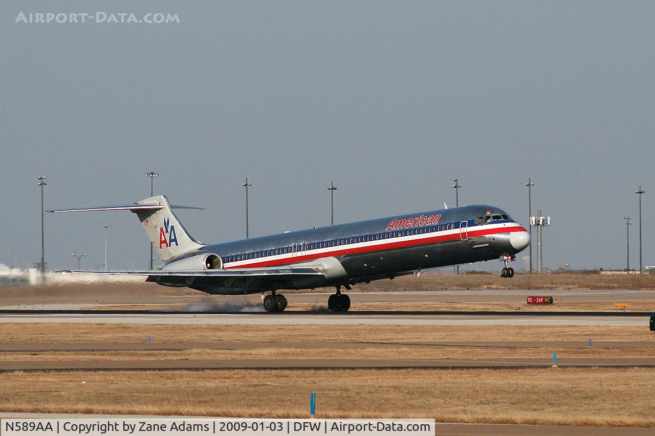 N589AA, 1991 McDonnell Douglas MD-83 (DC-9-83) C/N 53252, American Airlines MD-80 at DFW