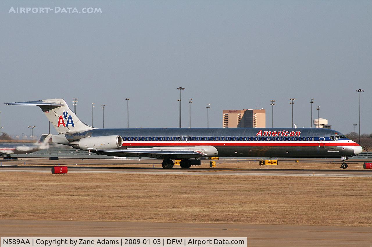 N589AA, 1991 McDonnell Douglas MD-83 (DC-9-83) C/N 53252, American Airlines MD-80 at DFW