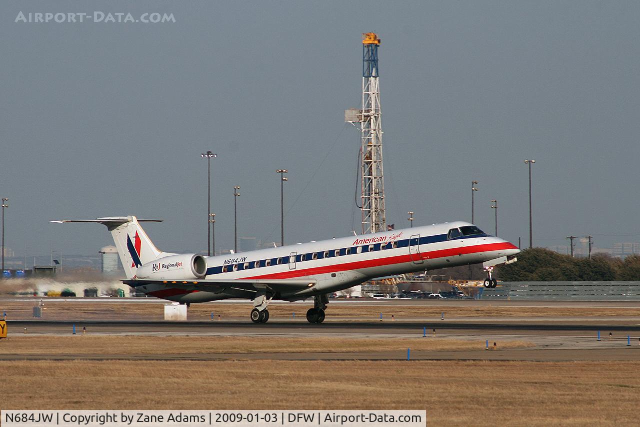N684JW, 2004 Embraer ERJ-145LR (EMB-145LR) C/N 14500835, American Eagle at DFW