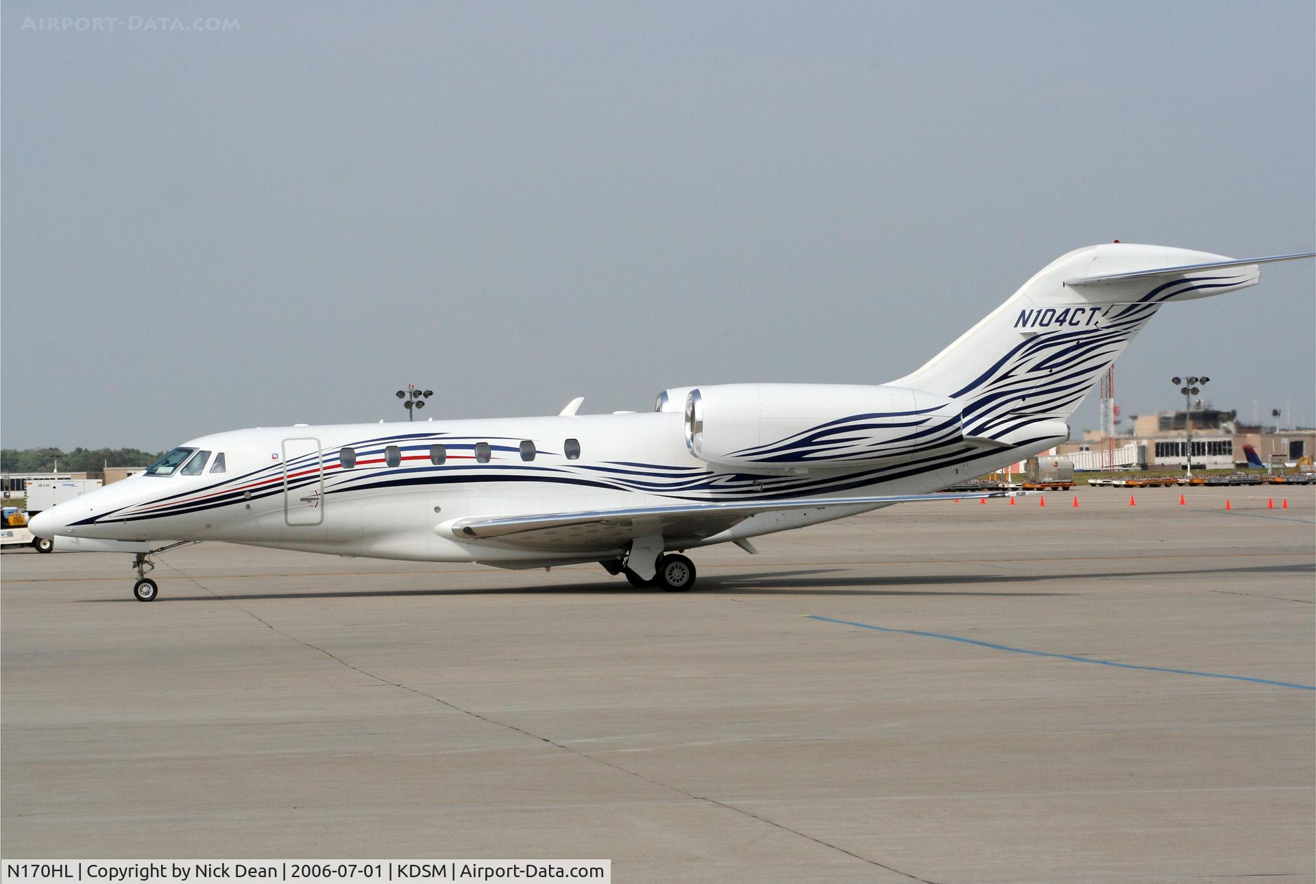 N170HL, 1999 Cessna 750 Citation X C/N 750-0100, KDSM (N104CT has been carried by 3 Cessna's first a C172 then this slicer c/n 750-0100 and now on a second Slicer c/n 750-0275 the airframe shown is currently registered N170HL as posted for c/n accuracy)