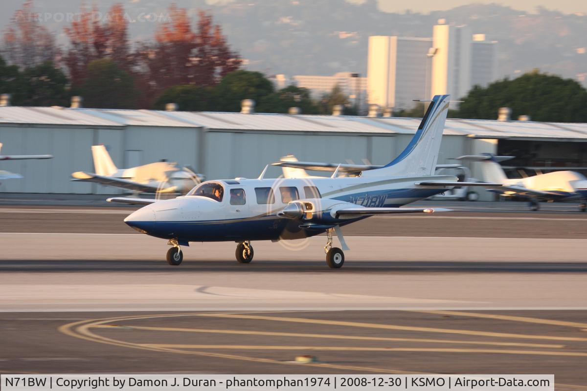 N71BW, 1979 Piper Aerostar 601P C/N 61P06307963288, Evening flight out of Santa Monica