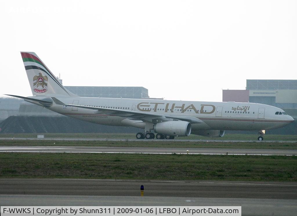 F-WWKS, 2008 Airbus A330-243 C/N 975, C/n 0975 - To be A6-EYR