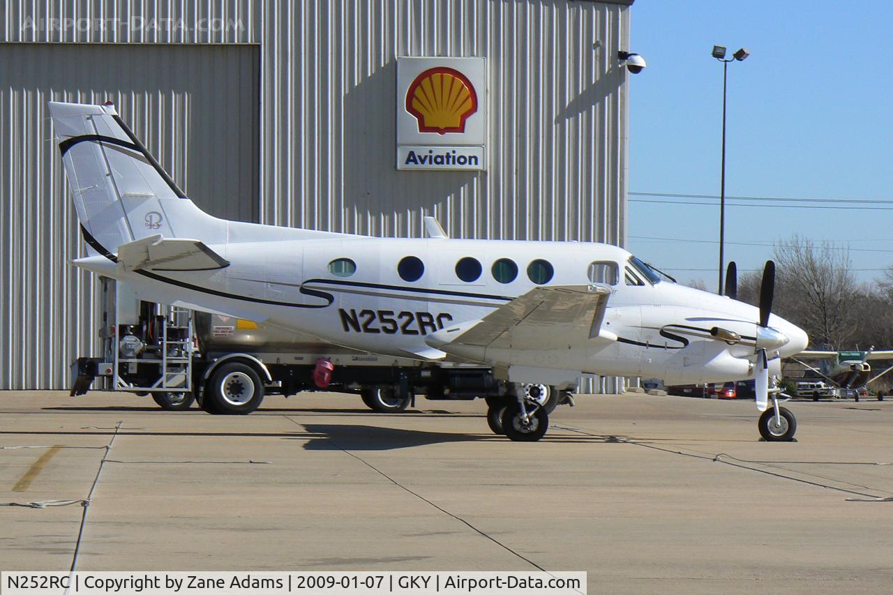 N252RC, 1987 Beech C90A King Air C/N LJ-1152, At Arlington Municipal