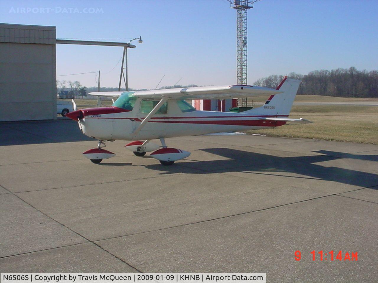 N6506S, 1967 Cessna 150H C/N 15067306, Parked on ramp @ KHNB on 1/9/09... In front of Southern Indiana Light Sport Center