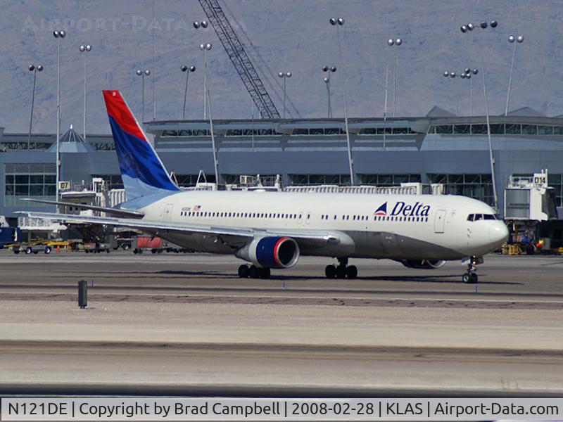 N121DE, 1987 Boeing 767-332 C/N 23435, Delta Airlines / 1987 Boeing 767-332