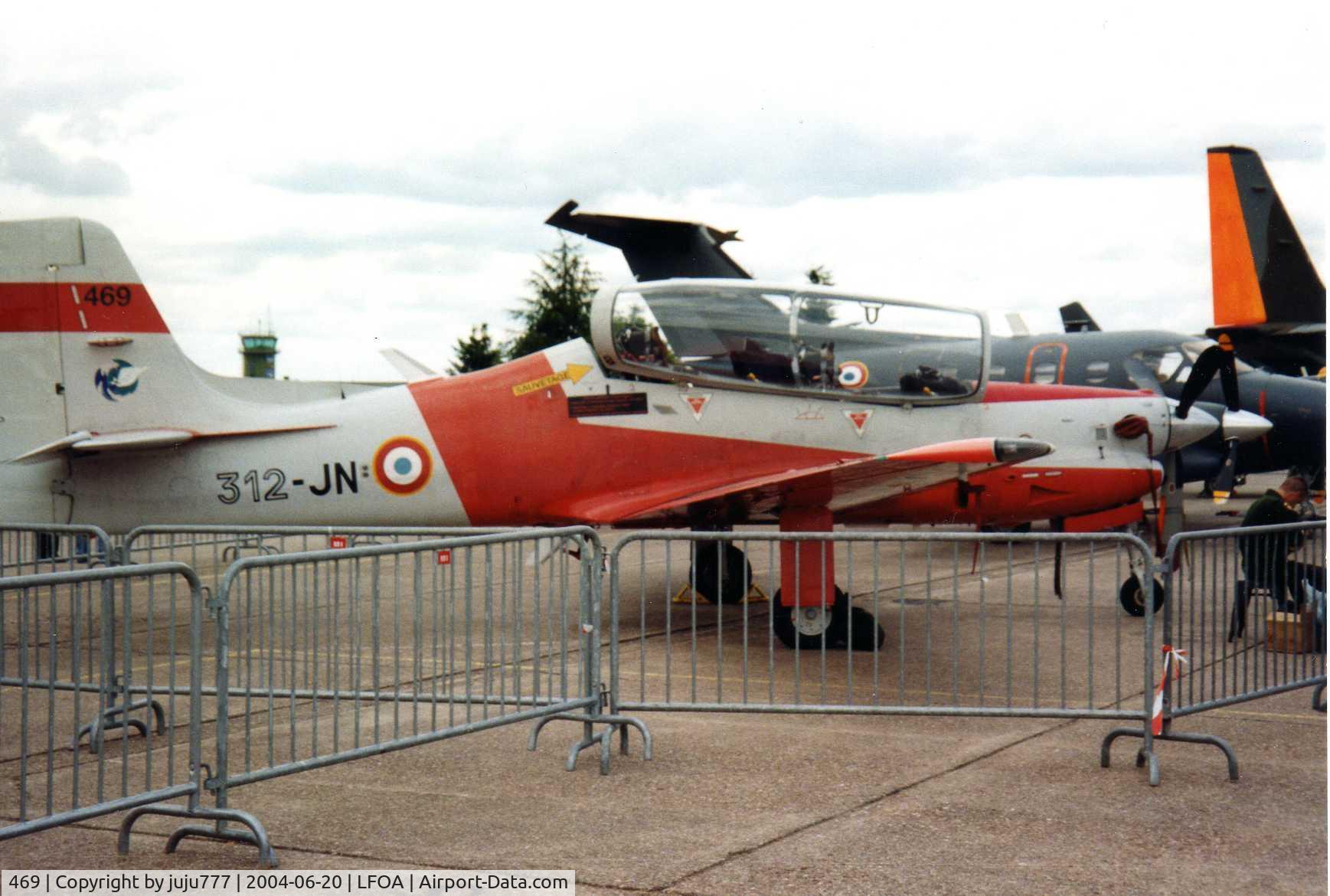 469, Embraer EMB-312F Tucano C/N 312469, on display at Avord