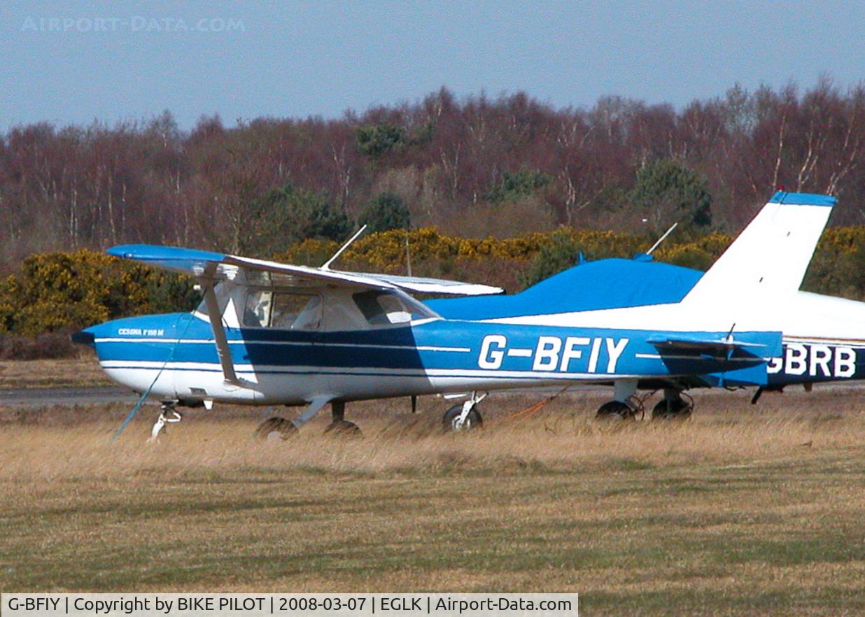 G-BFIY, 1977 Reims F150M C/N 1381, INDIA YANKEE SITTING IN THE WINTER SUN