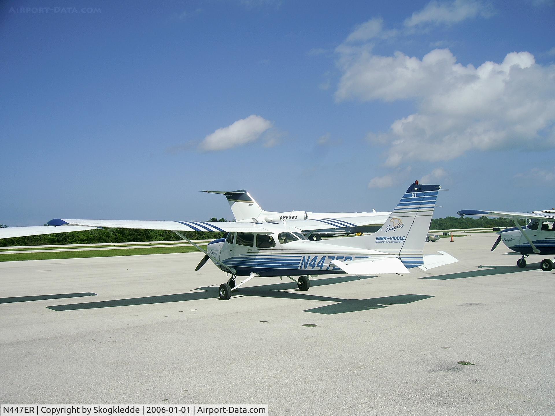 N447ER, 2006 Cessna 172S C/N 172S10221, One of Riddle's many Cessna 172s at MTH. Many Riddle pilots were completing their Commercial SE long x-countries.