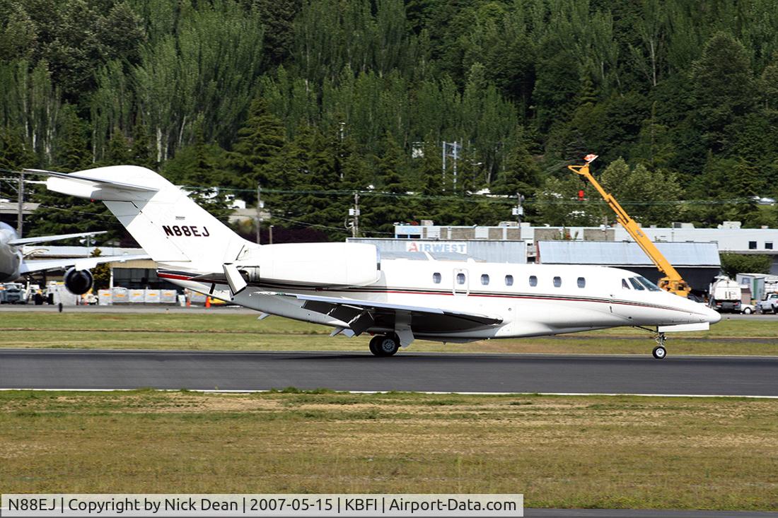 N88EJ, 1999 Cessna 750 Citation X C/N 750-0088, KBFI