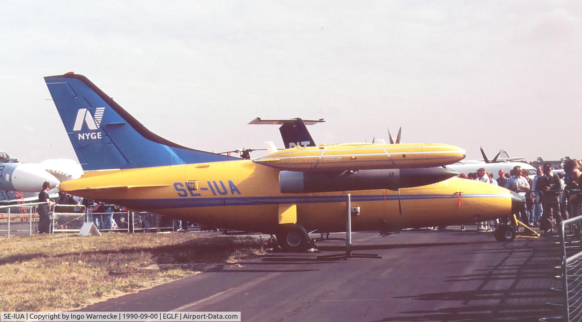 SE-IUA, 1976 Mitsubishi MU-2B-26 C/N 345, Mitsubishi MU-2B-26 of NYGE for traget towing at Farnborough International 1990