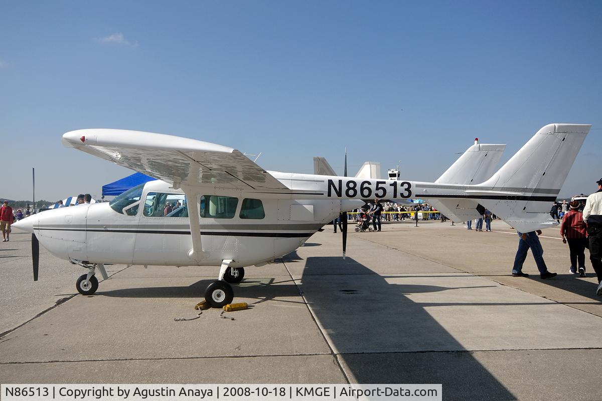 N86513, 1969 Cessna 337E Super Skymaster C/N 33701216, Wings over Marietta Airshow 2008.