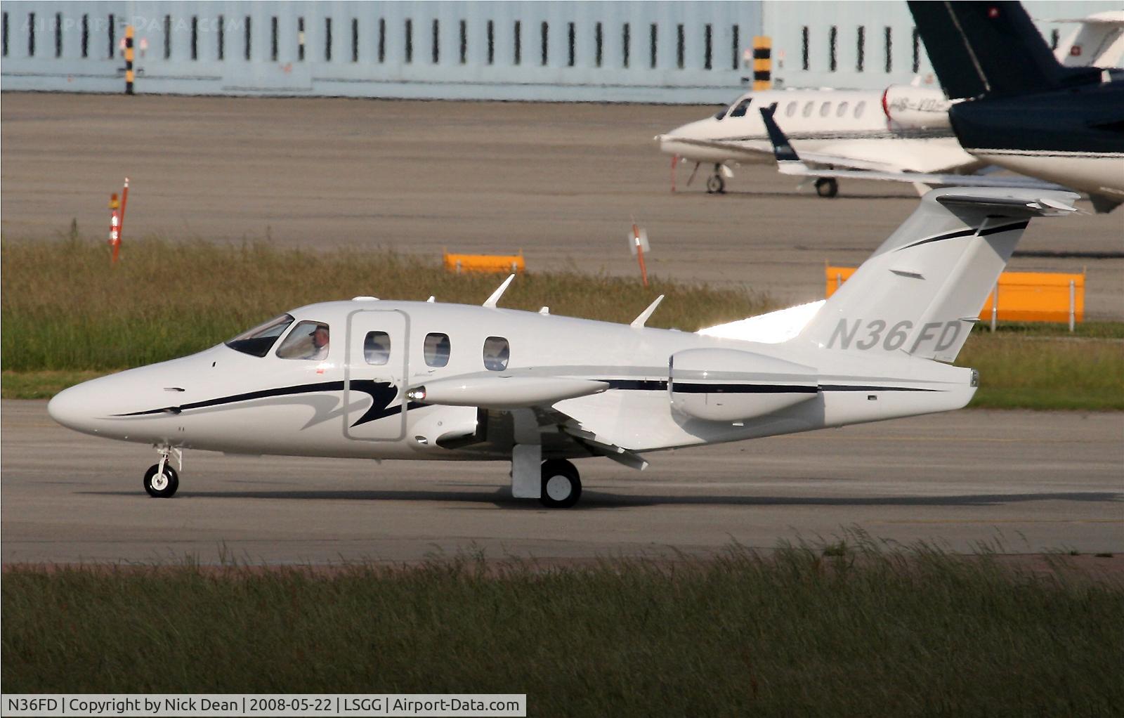 N36FD, 2008 Eclipse Aviation Corp EA500 C/N 000137, LSGG