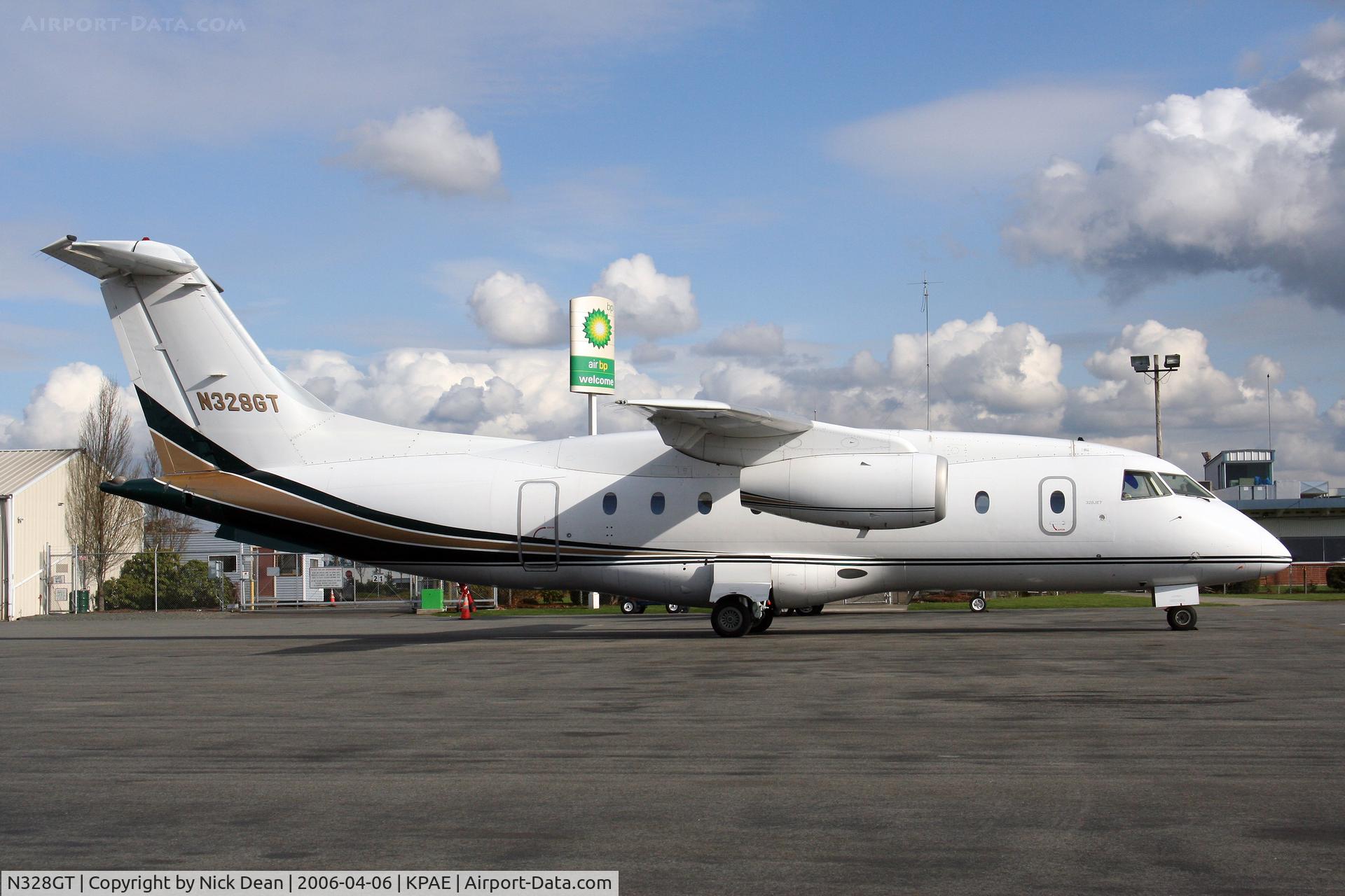 N328GT, 2001 Fairchild Dornier 328-300 328JET C/N 3183, KPAE