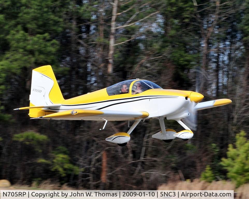 N705RP, 2005 Vans RV-7A C/N 70305, Departing runway 13