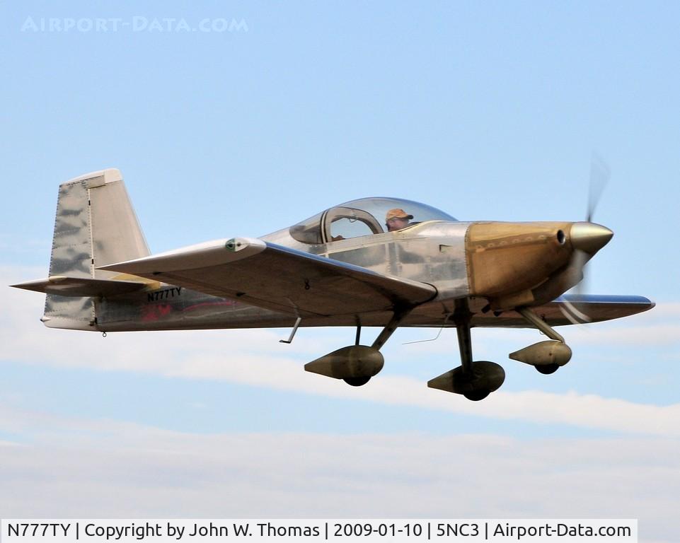 N777TY, 2007 Vans RV-7A C/N 71489, Departing runway 13