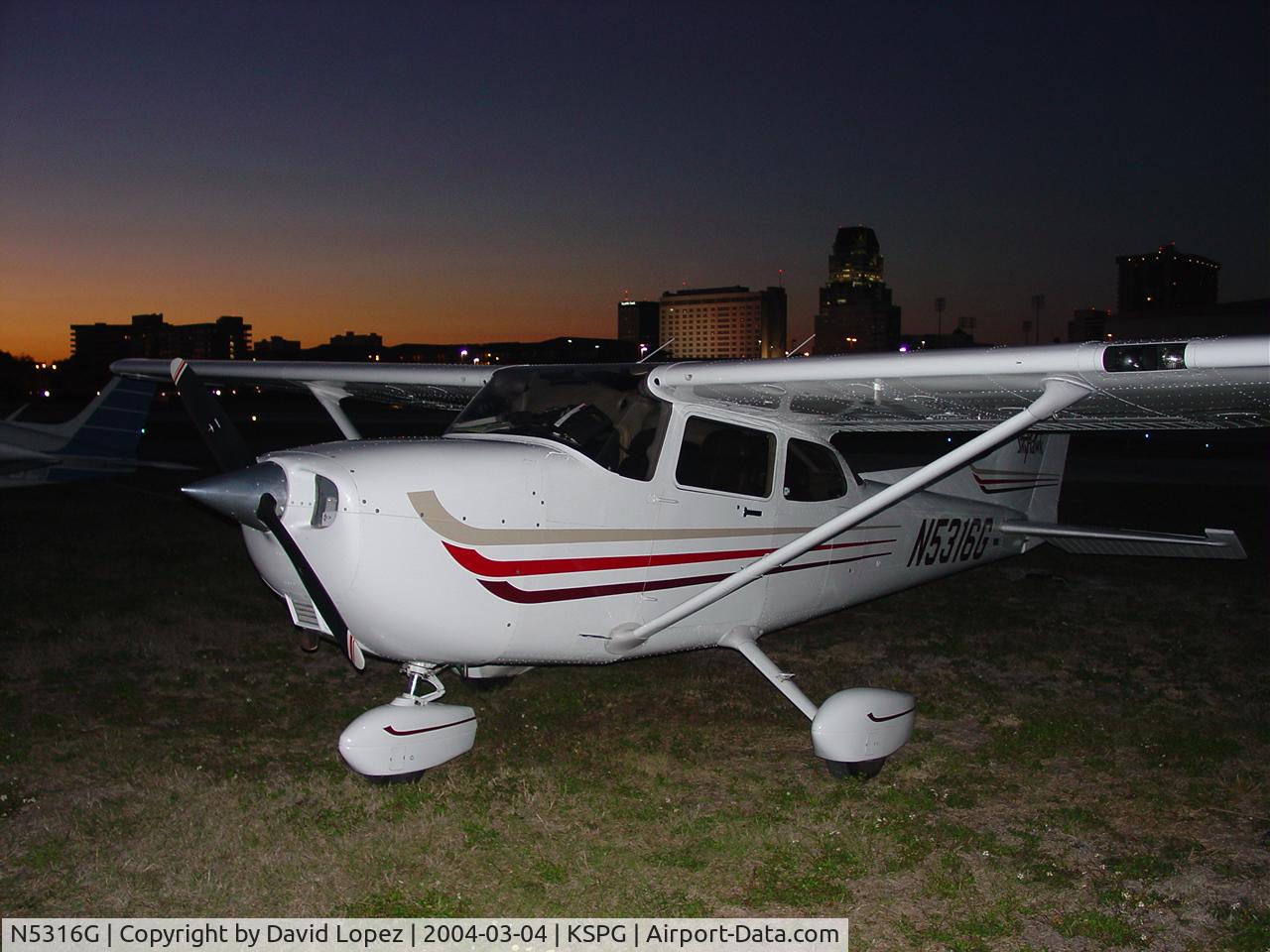N5316G, Cessna 172S C/N 172S9294, On the ramp at KSPG - Albert Whitted Field