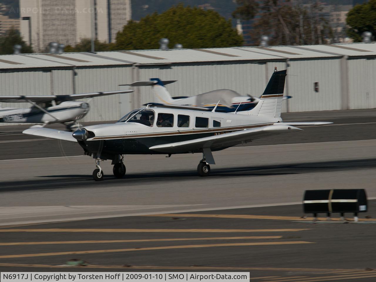 N6917J, 1976 Piper PA-32R-300 Cherokee Lance C/N 32R-7680386, N6917J departing from RWY 21