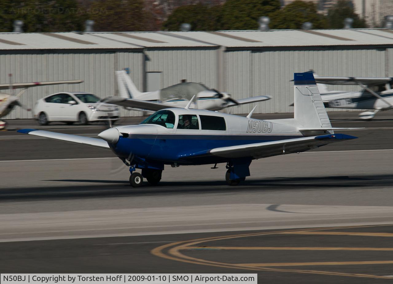 N50BJ, 1978 Mooney M20J 201 C/N 24-0657, N50BJ departing from RWY 21