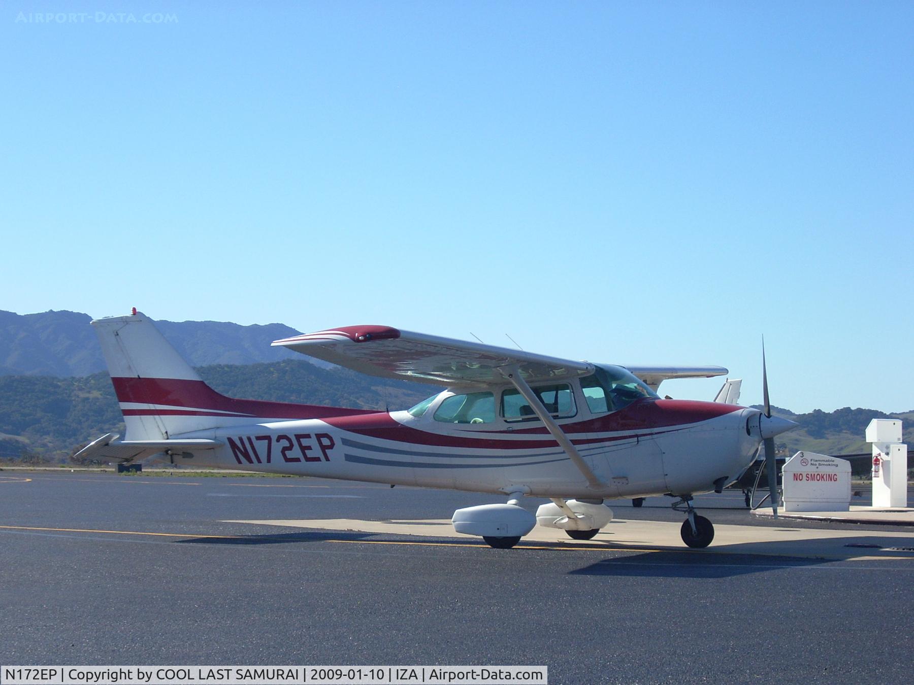 N172EP, 1976 Cessna 172N C/N 17267932, 2EP at fuel pit, Santa Ynez Airport