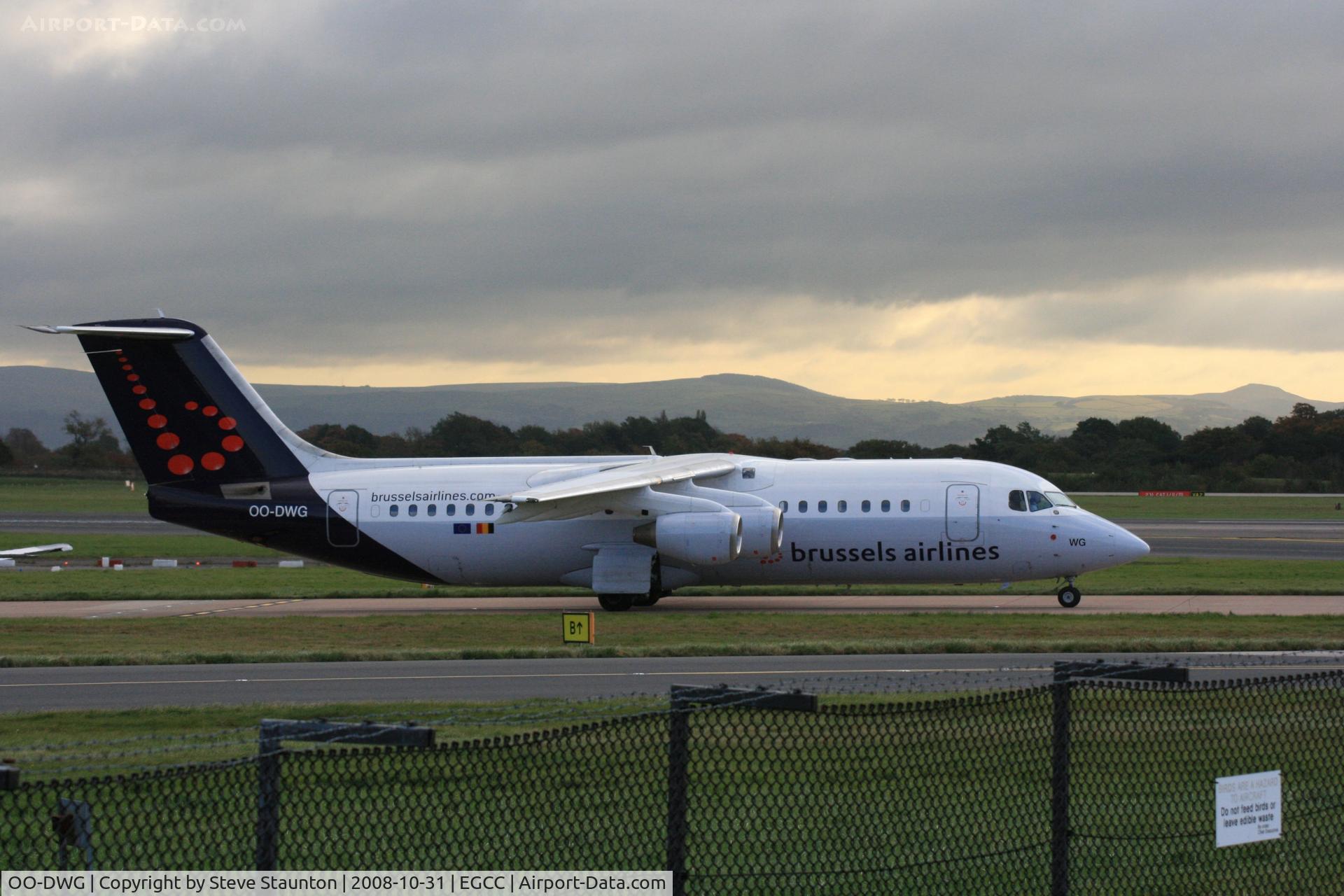 OO-DWG, 1998 British Aerospace Avro 146-RJ100 C/N E3336, Taken at Manchester Airport, October 2008