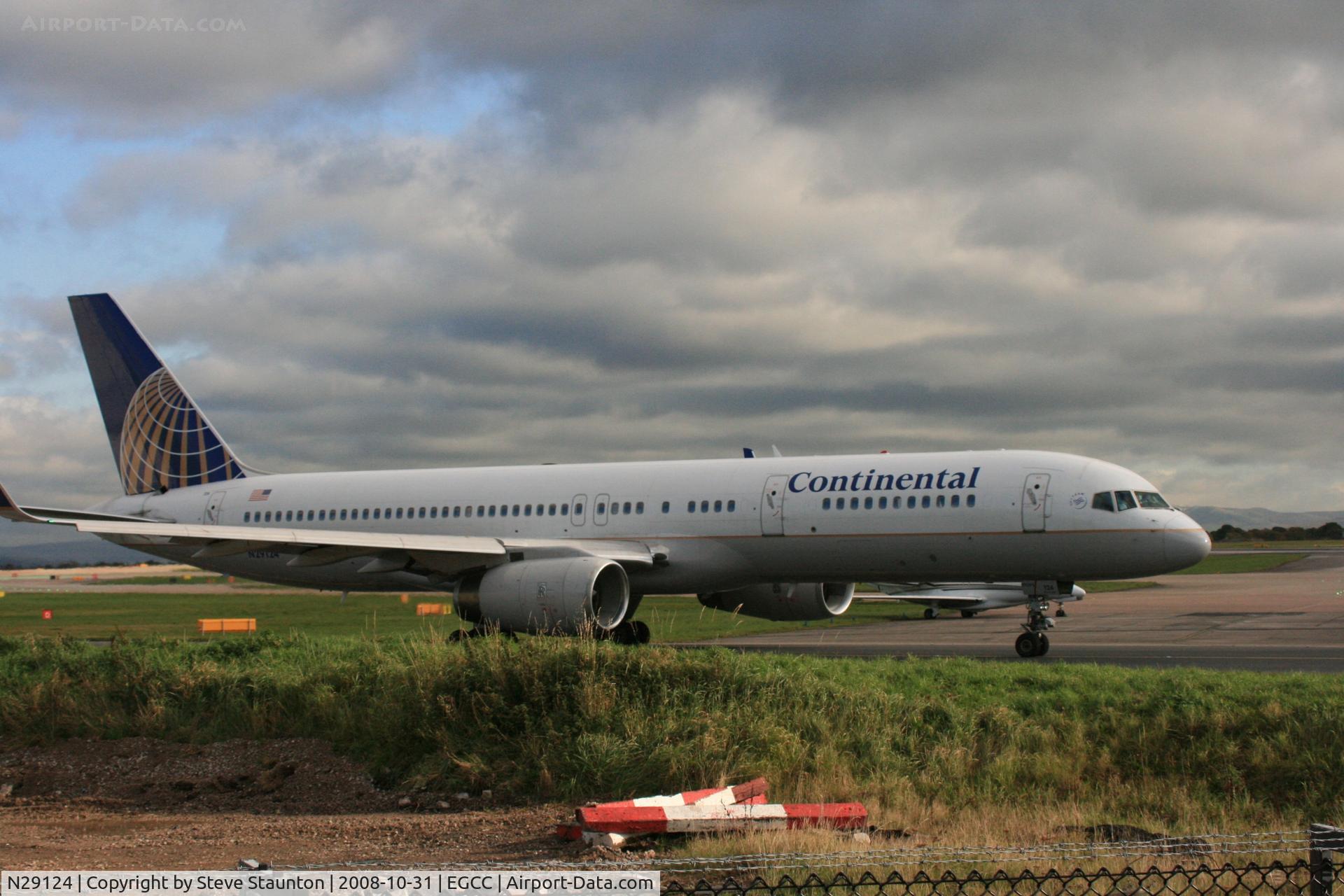 N29124, 1998 Boeing 757-224 C/N 27565, Taken at Manchester Airport, October 2008