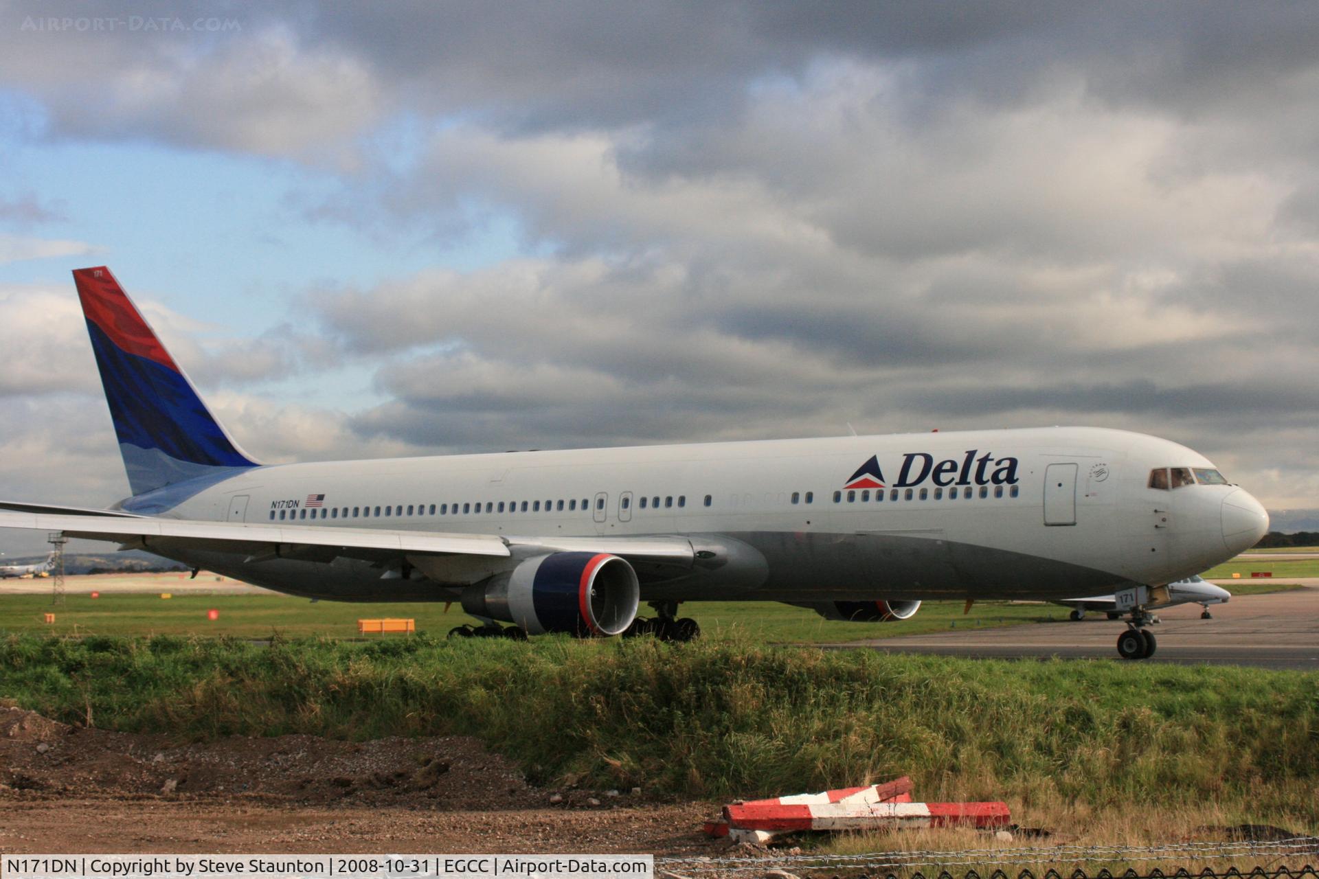 N171DN, 1990 Boeing 767-332 C/N 24759, Taken at Manchester Airport, October 2008