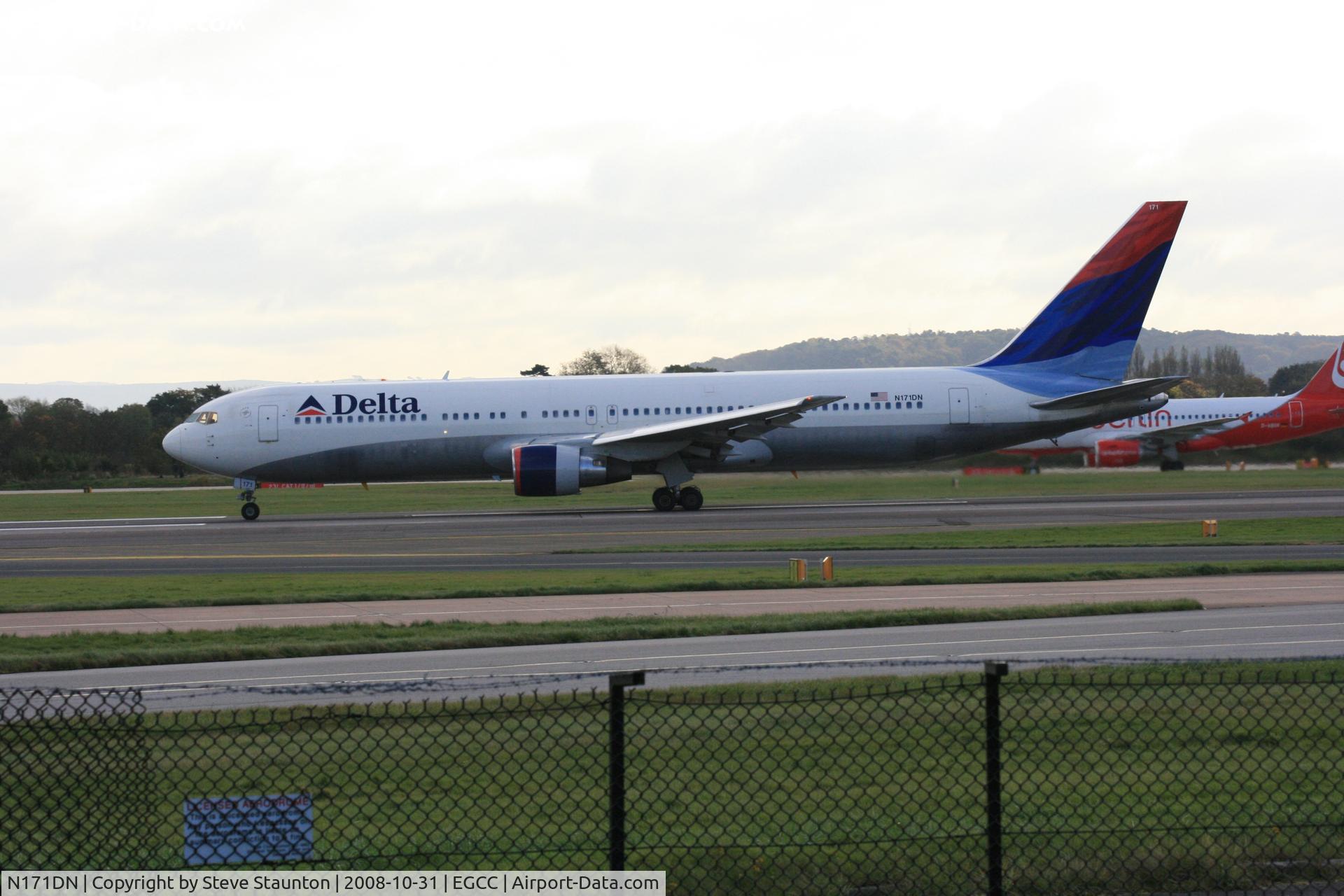 N171DN, 1990 Boeing 767-332 C/N 24759, Taken at Manchester Airport, October 2008