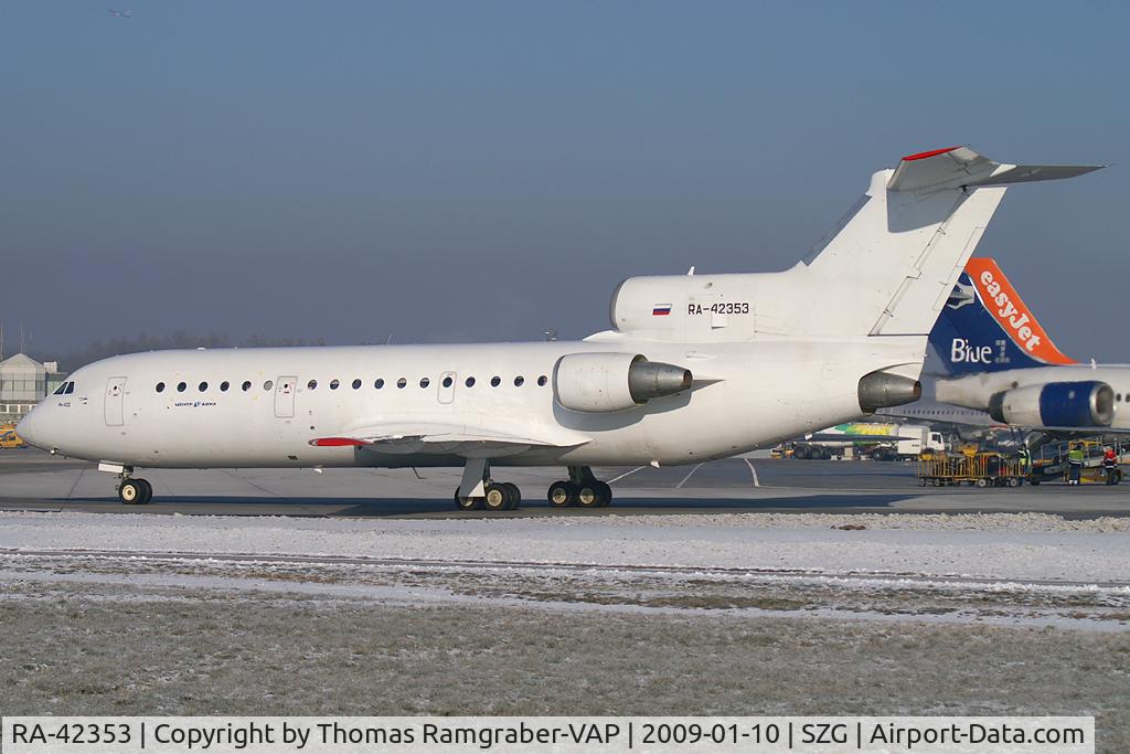 RA-42353, 1987 Yakovlev Yak-42 C/N 4520424711396, Centre Avia Yakovlev 42