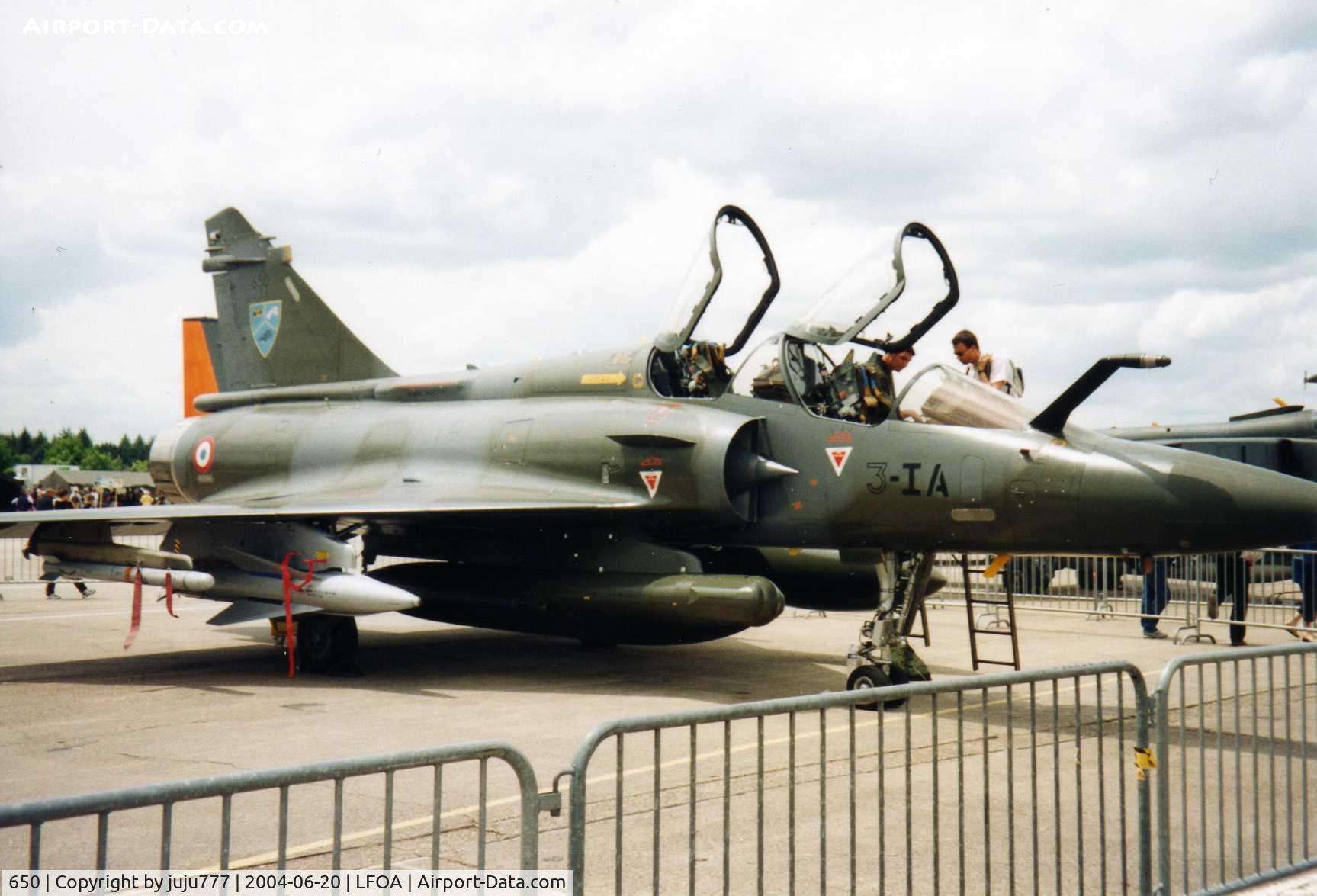 650, Dassault Mirage 2000D C/N 467, on display at Avord