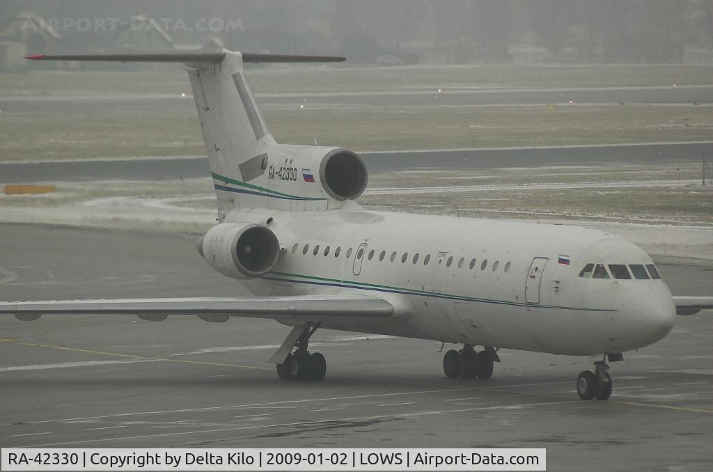 RA-42330, Yakovlev Yak-42D C/N 4250422505122, Aero Rent  Yakovlev Yak-42D