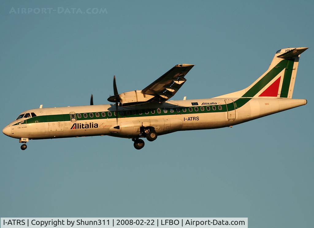 I-ATRS, 1995 ATR 72-212 C/N 467, Landing rwy 32L