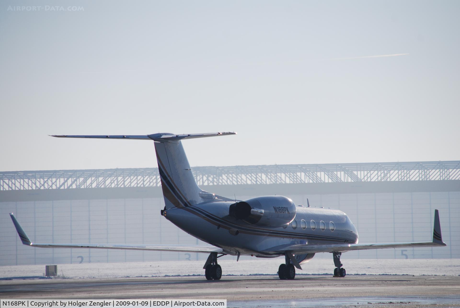 N168PK, 1988 Gulfstream Aerospace G-IV C/N 1053, Waiting for whom?