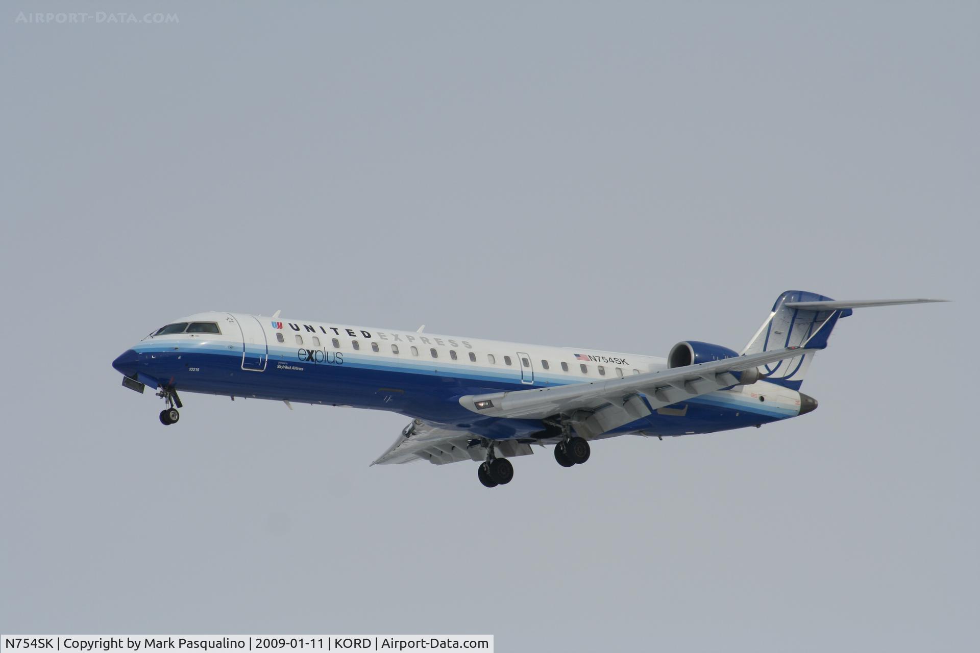 N754SK, 2005 Bombardier CRJ-701 (CL-600-2C10) Regional Jet C/N 10215, CL-600-2C10