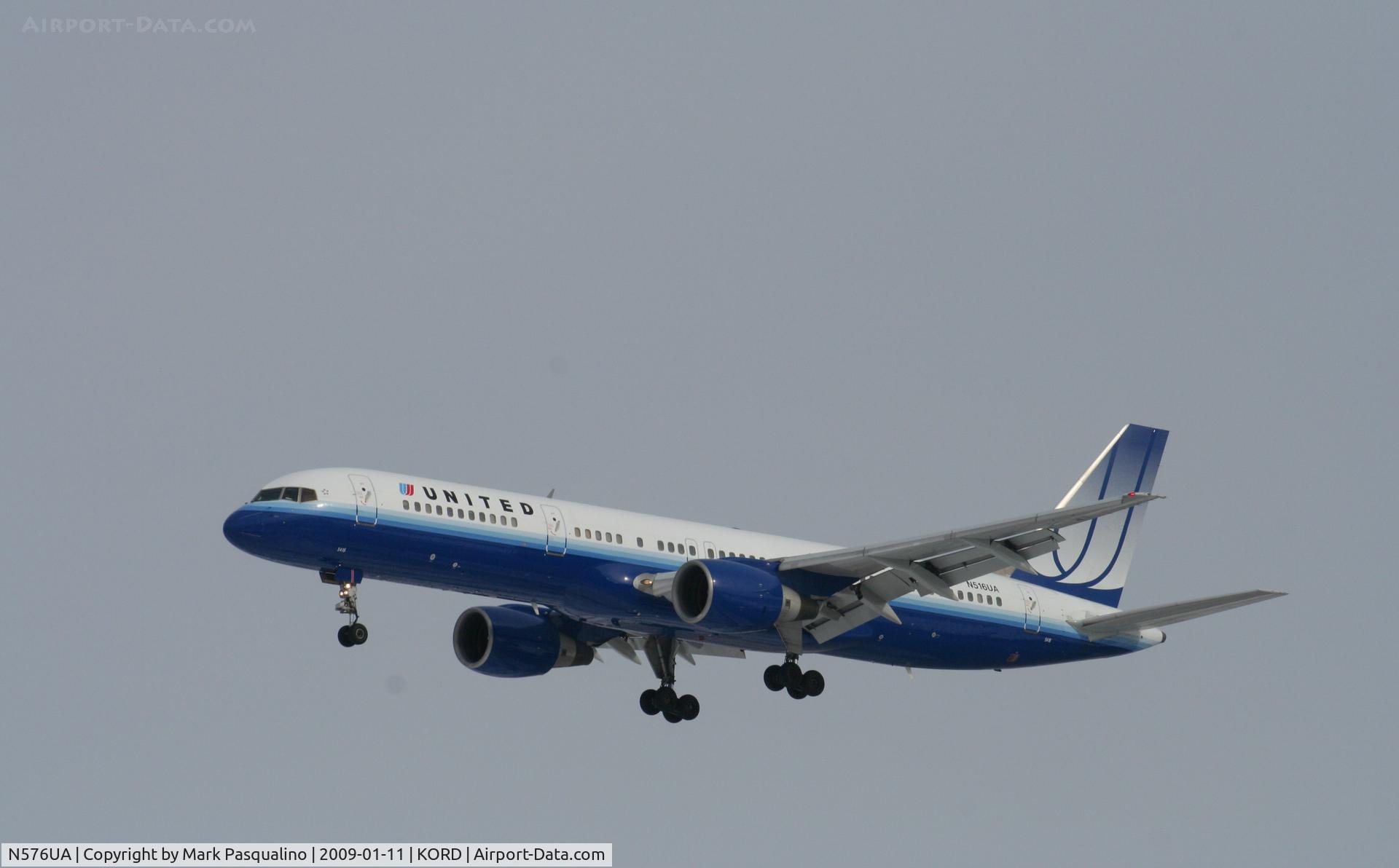 N576UA, 1993 Boeing 757-222 C/N 26690, Boeing 757-200