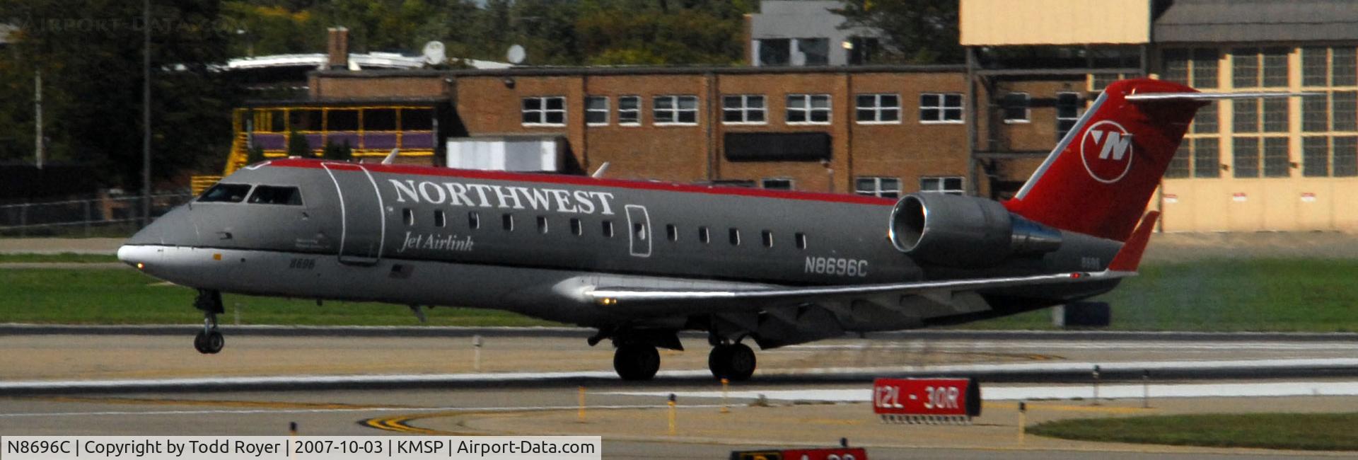 N8696C, 2002 Bombardier CL-600-2B19 (Not found) C/N 7696, Landing Runway 22 at MSP
