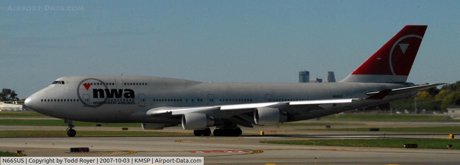 N665US, 1989 Boeing 747-451 C/N 23820, Departing MSP on 22