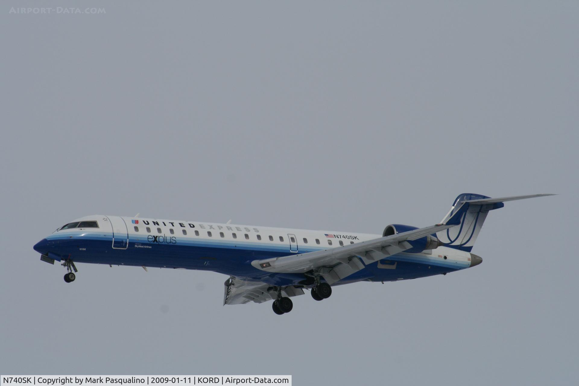 N740SK, 2005 Bombardier CRJ-701 (CL-600-2C10) Regional Jet C/N 10196, CL-600-2C10