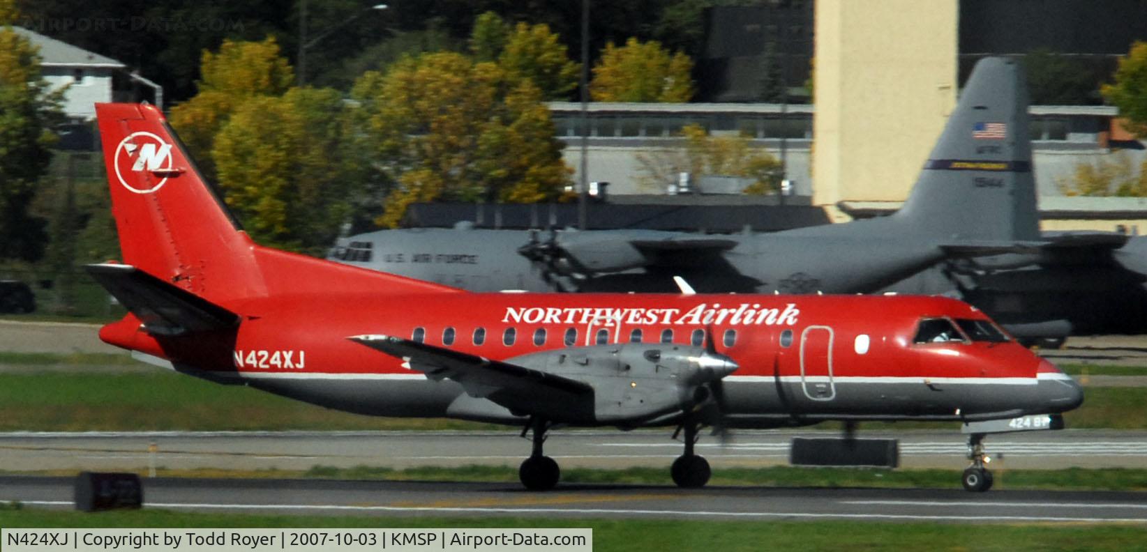 N424XJ, 1997 Saab 340B C/N 340B424, Departing MSP on 12L