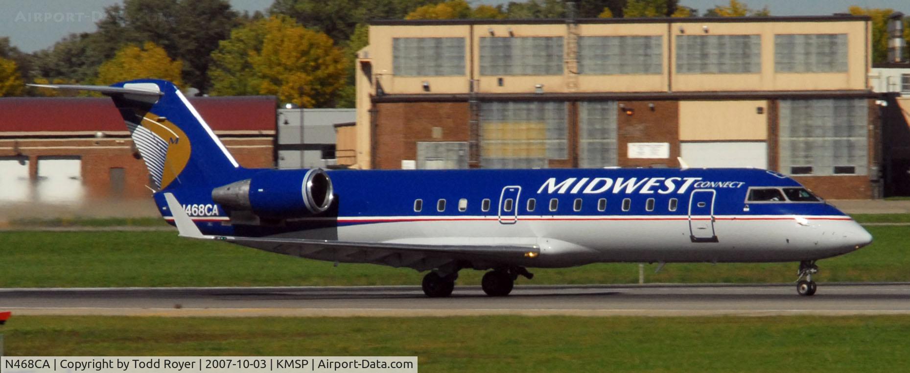 N468CA, 2002 Bombardier CRJ-200ER (CL-600-2B19) C/N 7649, Departing MSP on 12L