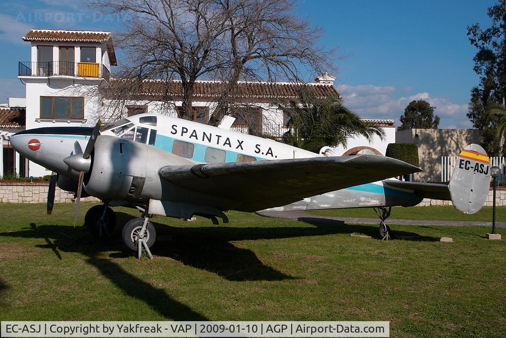 EC-ASJ, 1952 Beech C-45H Expeditor C/N AF-752, Spantax Beech 18