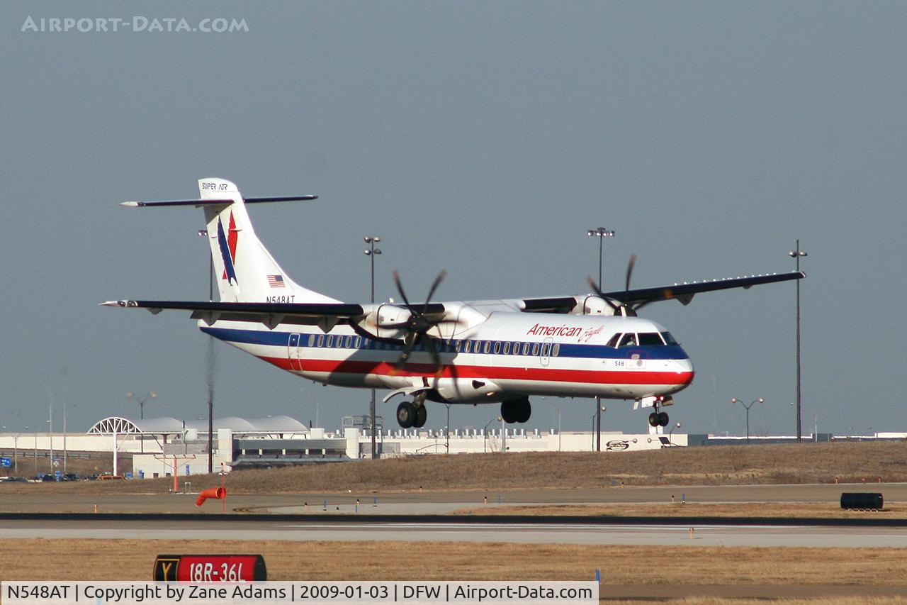 N548AT, 1998 ATR 72-212A C/N 548, American Eagle landing at DFW