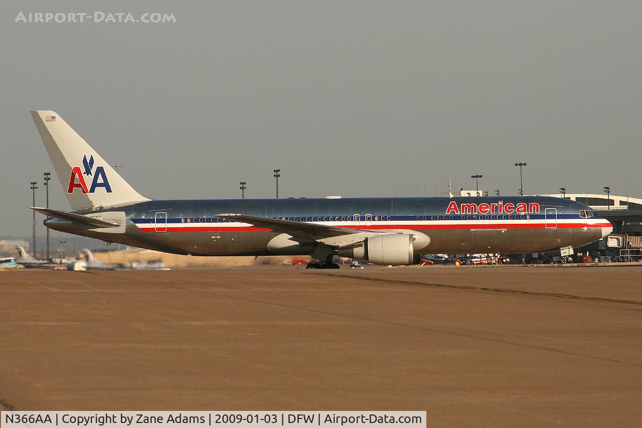 N366AA, 1991 Boeing 767-323/ER C/N 25193, American Airlines 767 at DFW
